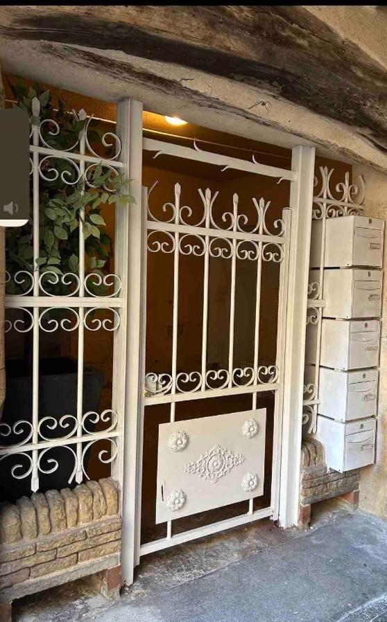 Zen A L Isle Apartment L'Isle-sur-la-Sorgue Exterior photo